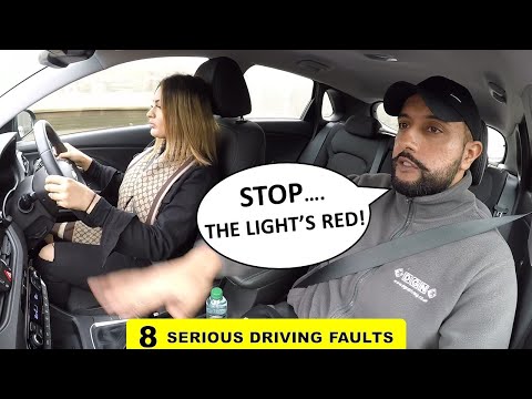 5 Common Mistakes People Make On Their Driving Test